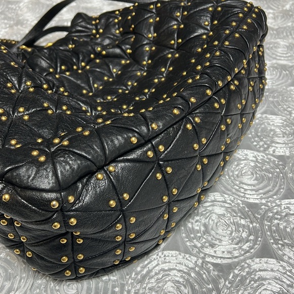 Miu miu Quilted Leather Bag Authentic - Picture 4 of 16